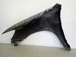 MITSUBISHI ASX 10- BŁOTNIK PRZEDNI PRAWY U17A 10/10 MINIATURA