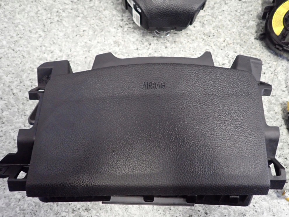 HYUNDAI i40 11-15 PODUSZKI POWIETRZNE SRS 11/16