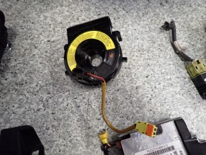 HYUNDAI i40 11-15 PODUSZKI POWIETRZNE SRS 14/16 MINIATURA