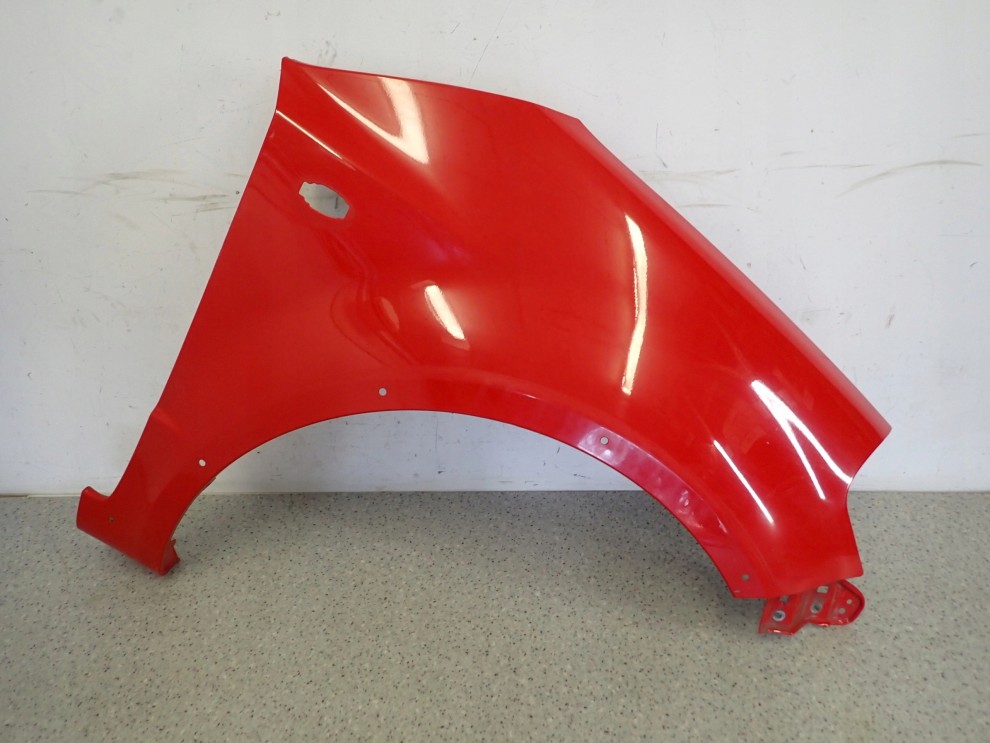 SUZUKI SX4 06-12 BŁOTNIK PRZEDNI PRAWY ZCF 2/11