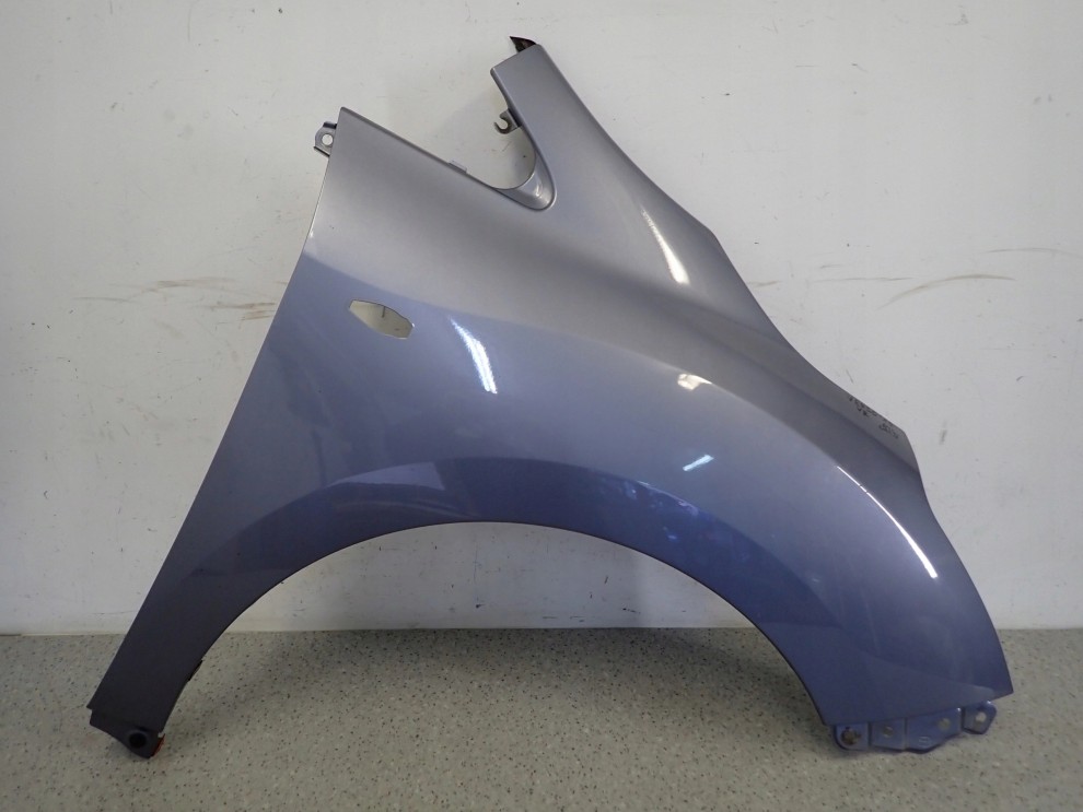 TOYOTA VERSO 09-13 BŁOTNIK PRZEDNI PRAWY 8T4 1/11