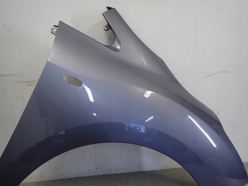 TOYOTA VERSO 09-13 BŁOTNIK PRZEDNI PRAWY 8T4 7/11