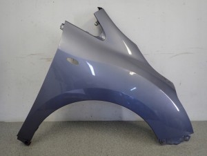 TOYOTA VERSO 09-13 BŁOTNIK PRZEDNI PRAWY 8T4 1/11 MINIATURA