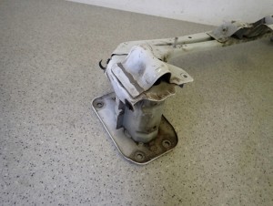 MITSUBISHI OUTLANDER II 10-12 BELKA ZDERZAKA PRZÓD WZMOCNIENIE 5/10 MINIATURA