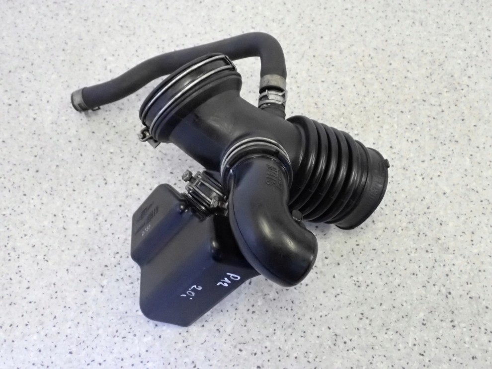 NISSAN PRIMERA P12 02-07 2,0 i RURA POWIETRZA AU410 1/7