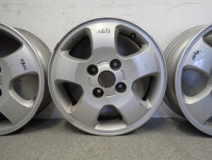 HYUNDAI MATRIX 02-10 FELGI ALUMINIOWE ALUFELGI 4/8 MINIATURA