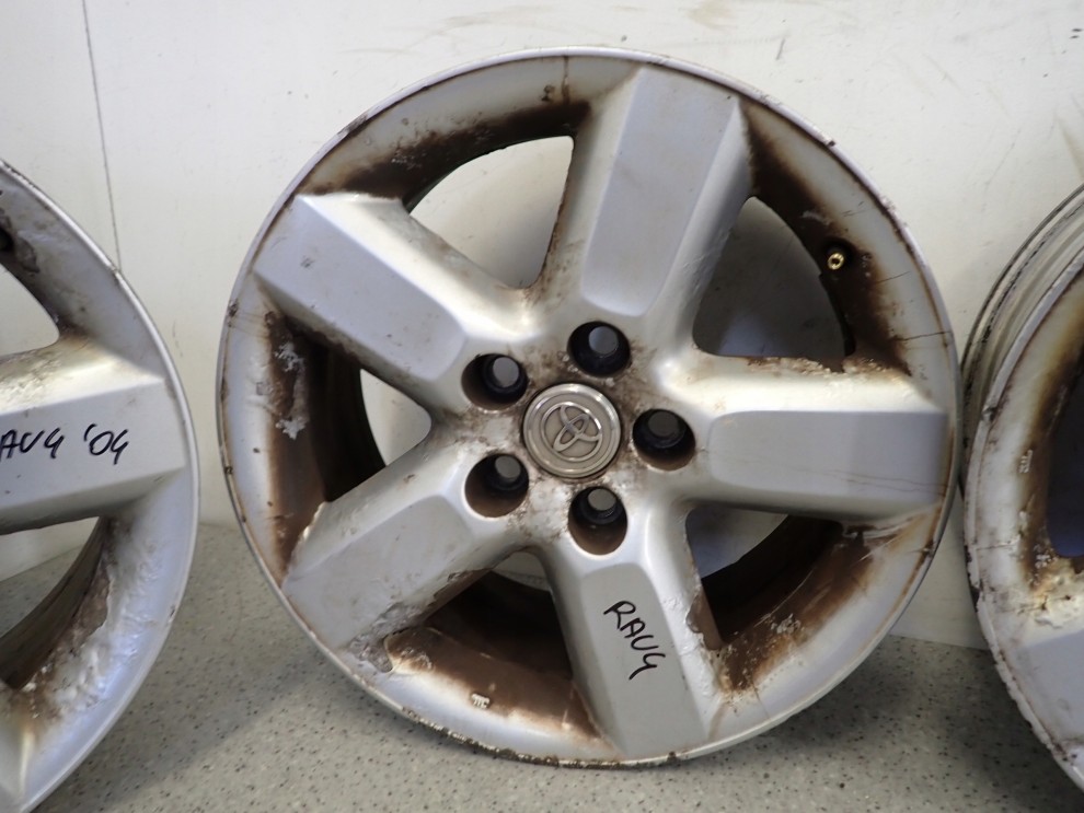 TOYOTA RAV4 RAV 4 99-05 FELGI ALUMIONWE ALUFELGI 3/6