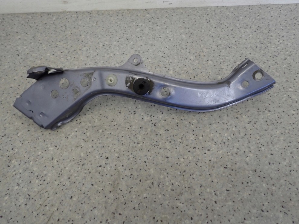 TOYOTA VERSO 09-13 OKULAR MOCOWANIE LAMPY PRZÓD PRAWY 8T4 1/3