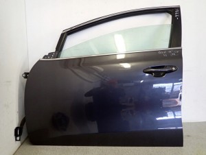 KIA CEED II KOMBI CW 12-17 DRZWI PRZEDNIE LEWE BE 1/10 MINIATURA