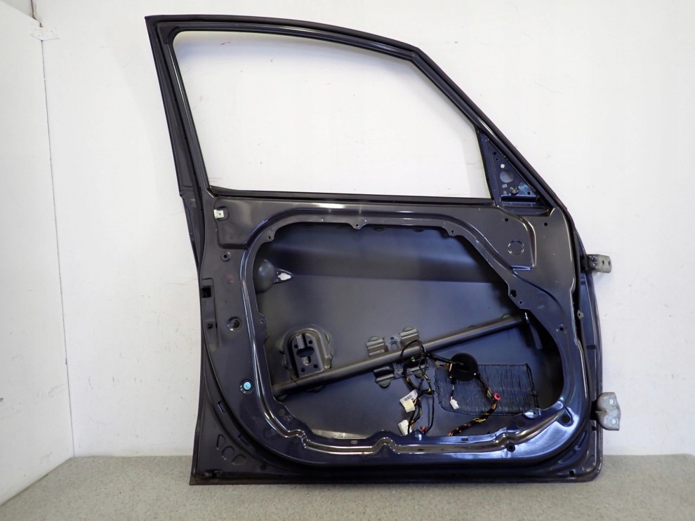 KIA VENGA 09- DRZWI PRZEDNIE LEWE BE 9/10