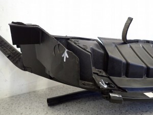 KIA VENGA 09- PODSZYBIE PLASTIKOWE 9/11 MINIATURA