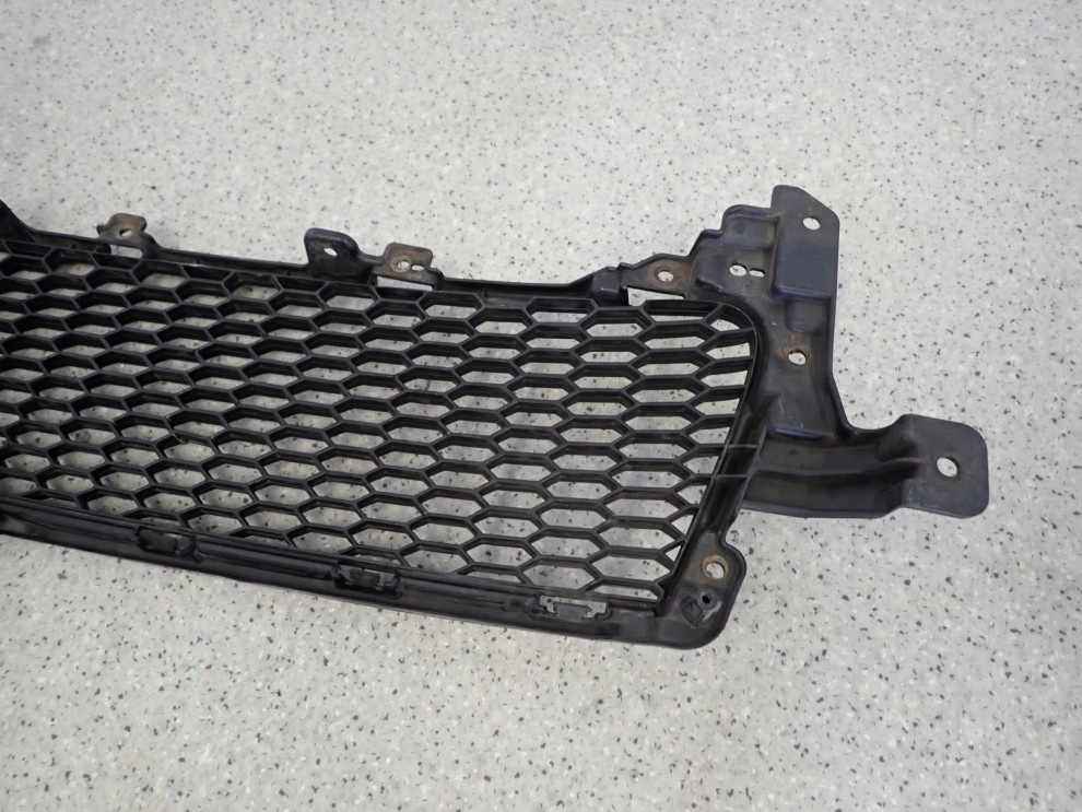 MITSUBISHI OUTLANDER II 10-12 ATRAPA DOLNA KRATKA 6/7