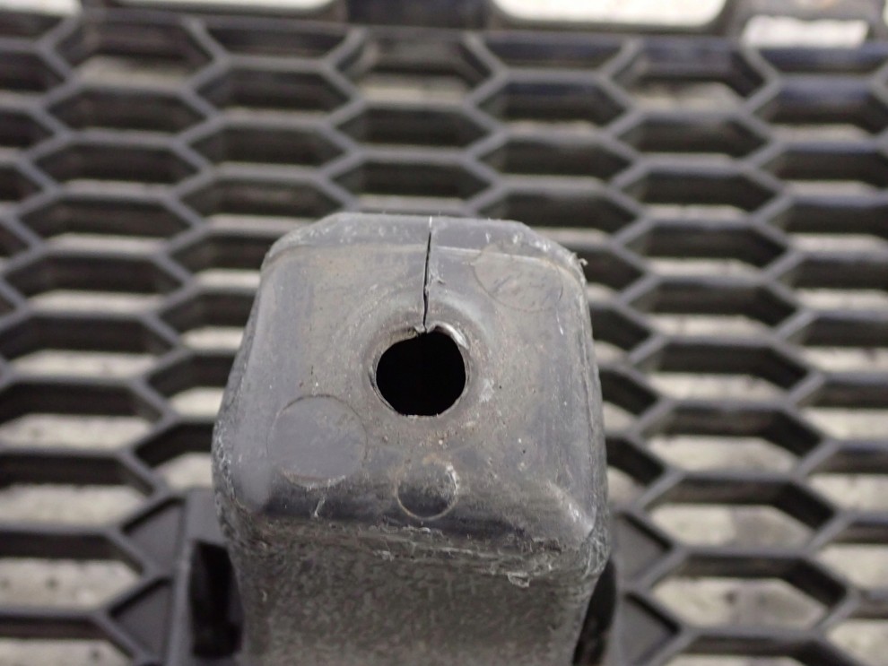 MITSUBISHI OUTLANDER II 10-12 ATRAPA DOLNA KRATKA 7/7