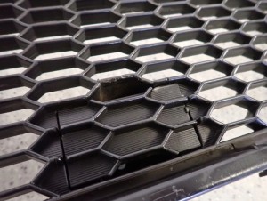 MITSUBISHI OUTLANDER II 10-12 ATRAPA DOLNA KRATKA 2/7 MINIATURA