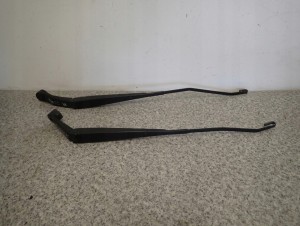 HONDA JAZZ 02-07 RAMIE WYCIERACZKI LEWE LUB PRAWE 1/5 MINIATURA