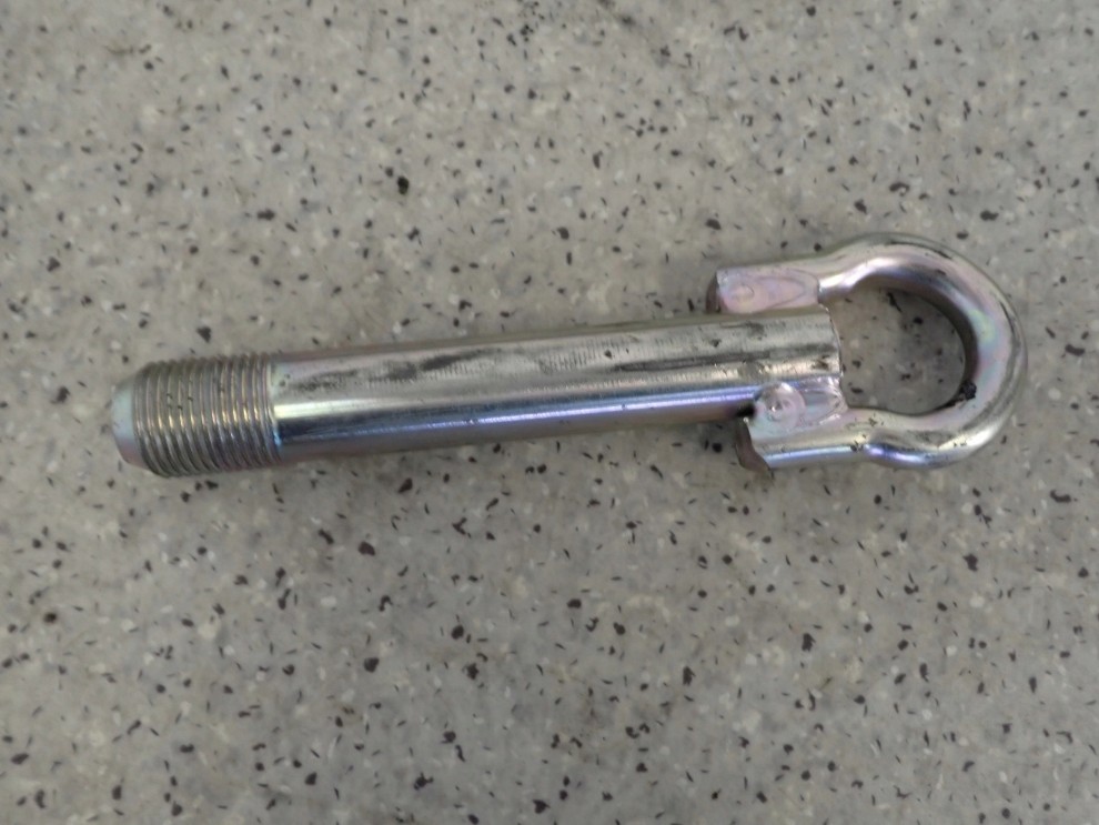 TOYOTA VERSO 09 - UCHO HOLOWNICZE WKRĘCANE HAK 4/4