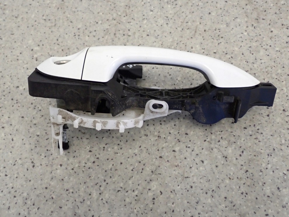 KIA CEED II 12-17 KLAMKA PRZEDNIA LEWA HW 5/5