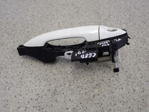 KIA CEED II 12-17 KLAMKA PRZEDNIA LEWA HW 4/5 MINIATURA