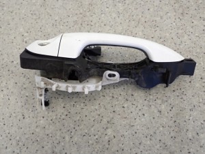 KIA CEED II 12-17 KLAMKA PRZEDNIA LEWA HW 5/5 MINIATURA