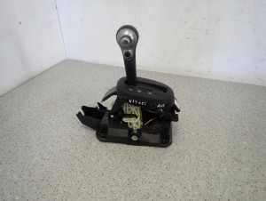 NISSAN MICRA K13 13- LEWAREK DŹWIGNIA ZMIANY BIEGÓW AUTOMAT