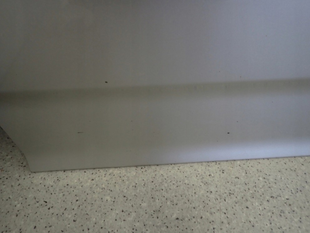 TOYOTA COROLLA VERSO 04-09 DRZWI TYLNE LEWE 1C0 7/9