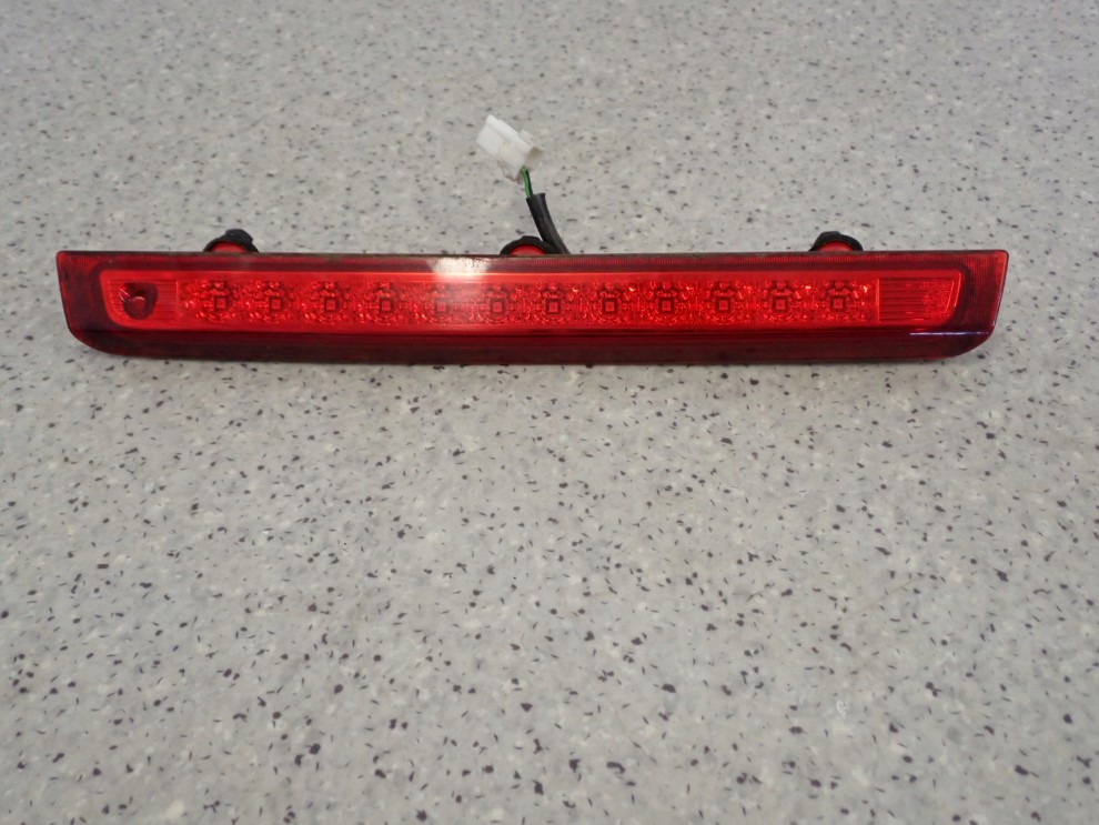 HYUNDAI i30 HB 07-12 LAMPA TRZECI STOP ŚWIATŁA 2/5