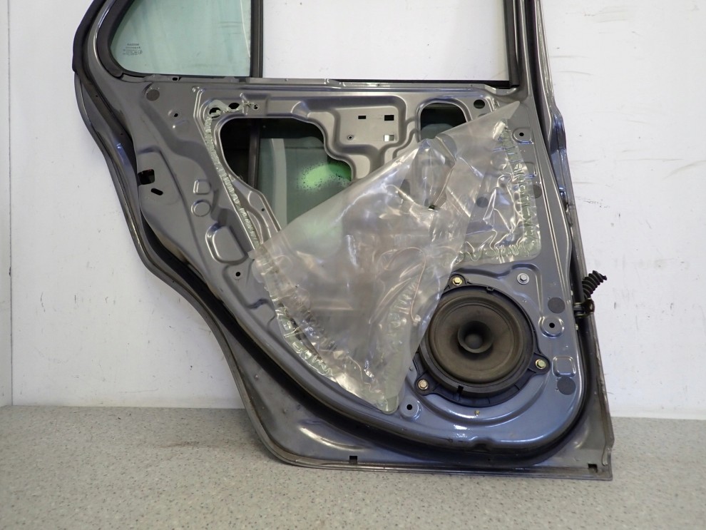 NISSAN MICRA K12 03-10 5d DRZWI TYLNE LEWE KY5 10/10