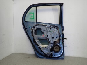 TOYOTA YARIS II 06-11 5d DRZWI TYLNE LEWE 8T1 12/13 MINIATURA