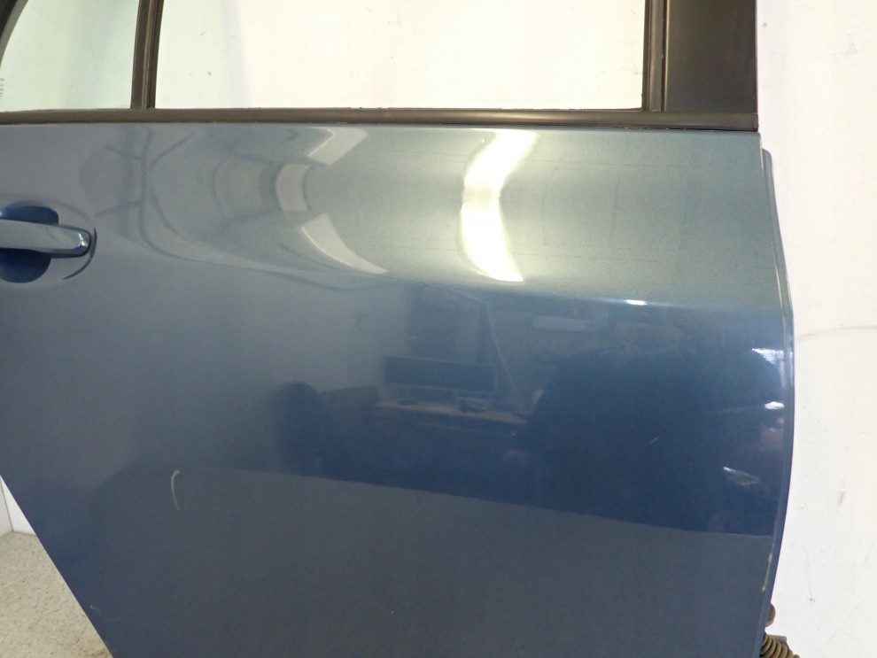 TOYOTA YARIS II 06-11 5d DRZWI TYLNE PRAWE 8T1 7/16