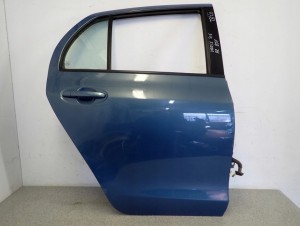 TOYOTA YARIS II 06-11 5d DRZWI TYLNE PRAWE 8T1