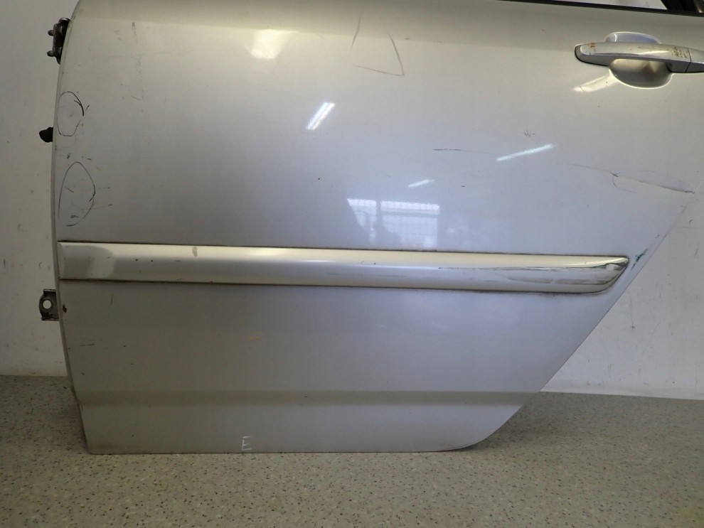 TOYOTA COROLLA E12 HB SB 02-07 DRZWI TYLNE LEWE 9/12