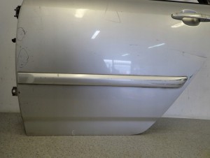 TOYOTA COROLLA E12 HB SB 02-07 DRZWI TYLNE LEWE 9/12 MINIATURA