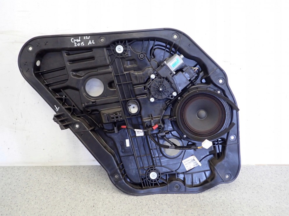 KIA CEED II KOMBI SW 15-18 PODNOŚNIK SZYBY TYLNY LEWY EUROPA LIFT 1/5