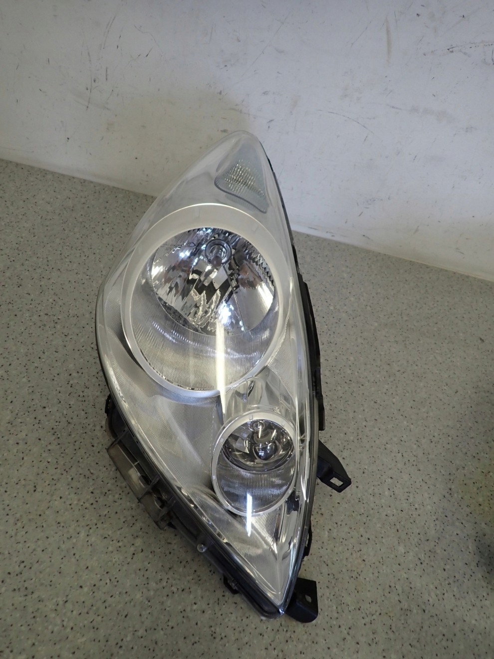 NISSAN NOTE E11 09- LAMPA PRZEDNIA PRAWA REFLEKTOR EUROPA 4/9